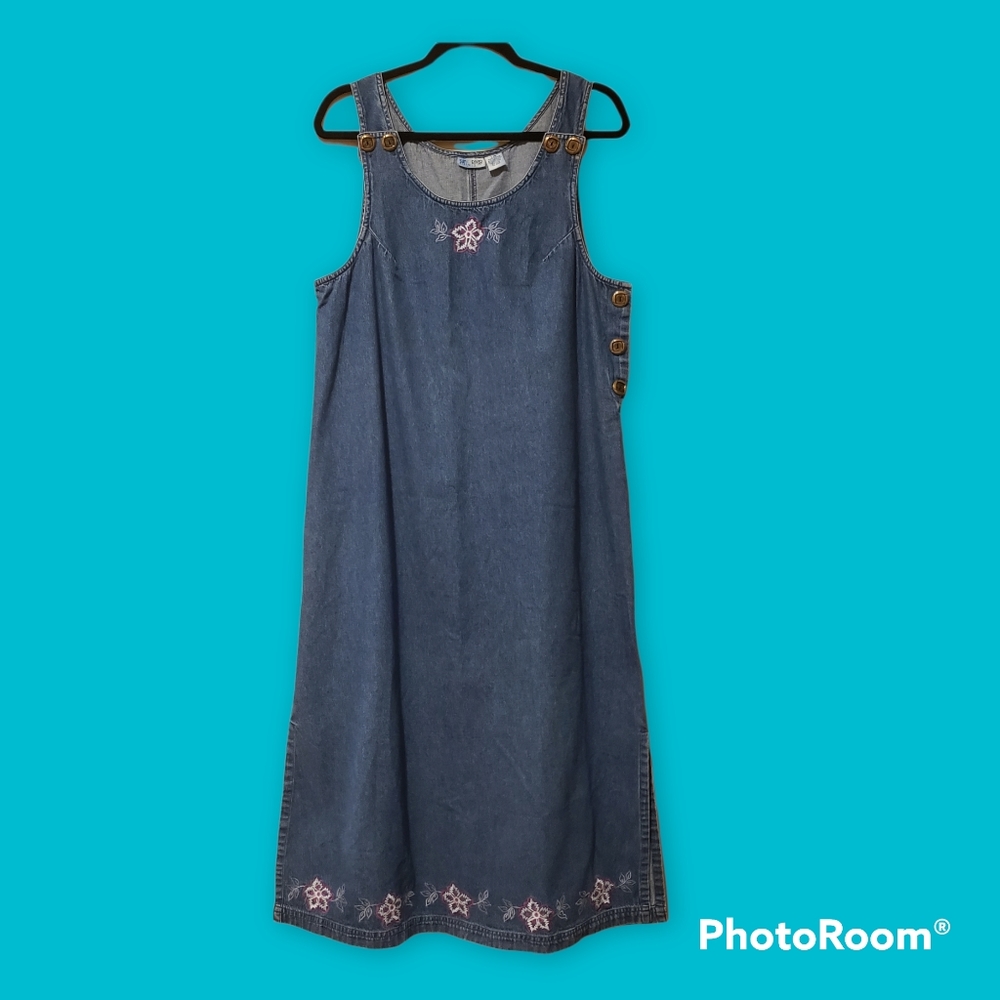 SUN RIVER Clothing Co. Embroidered Denim Jumper - Large Petite